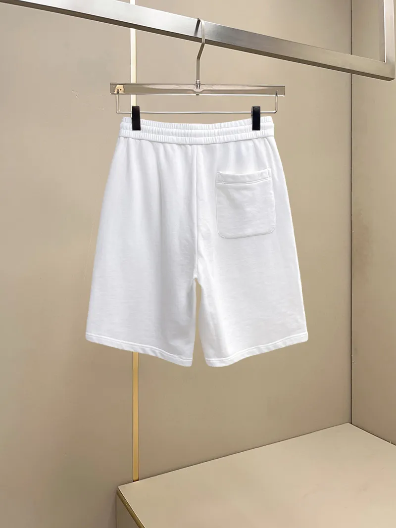 Balenciaga's three-standard complete 2026 summer New Arrival men's casual shorts, advanced custom-made Breathable fabric, Breathable fabric, extremely stretchy and comfortable, impeccable details, top-grade accessories, original logo design concept, delicate and soft feel! The upper body fit is awesome! Size: M-XXXL Please state your height and weight when ordering